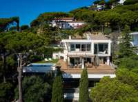 living - 460m² house / villa for sale in Premià de Dalt, Barcelona - gallery thumbnail - 5