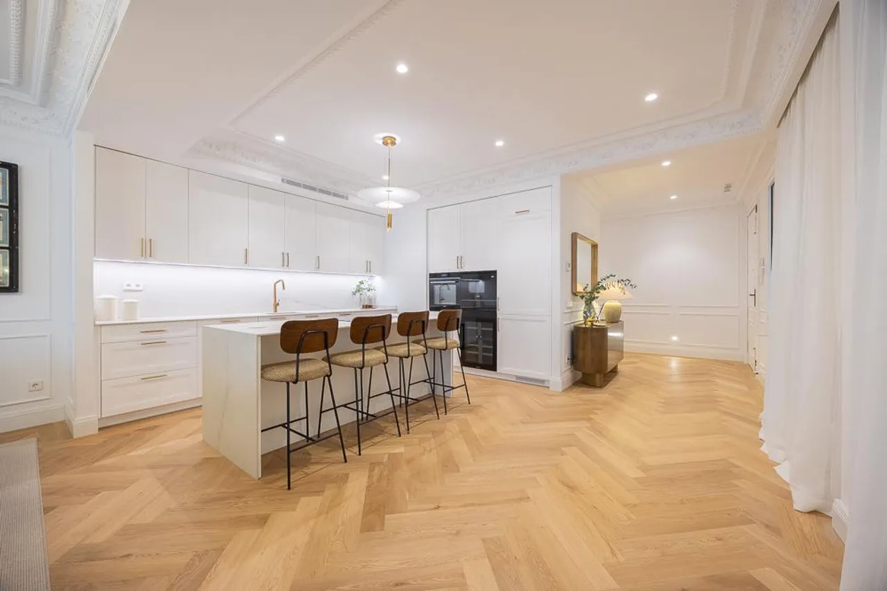 living - Piso de 243m² en venta en Castellana, Madrid - gallery - 8
