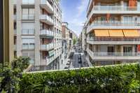 living - 137m² apartment with 6m² terrace for sale in Turó Park - gallery thumbnail - 9