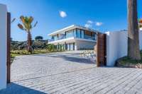 living - Casa / villa de 680m² en venta en Sotogrande, Costa del Sol - gallery thumbnail - 1