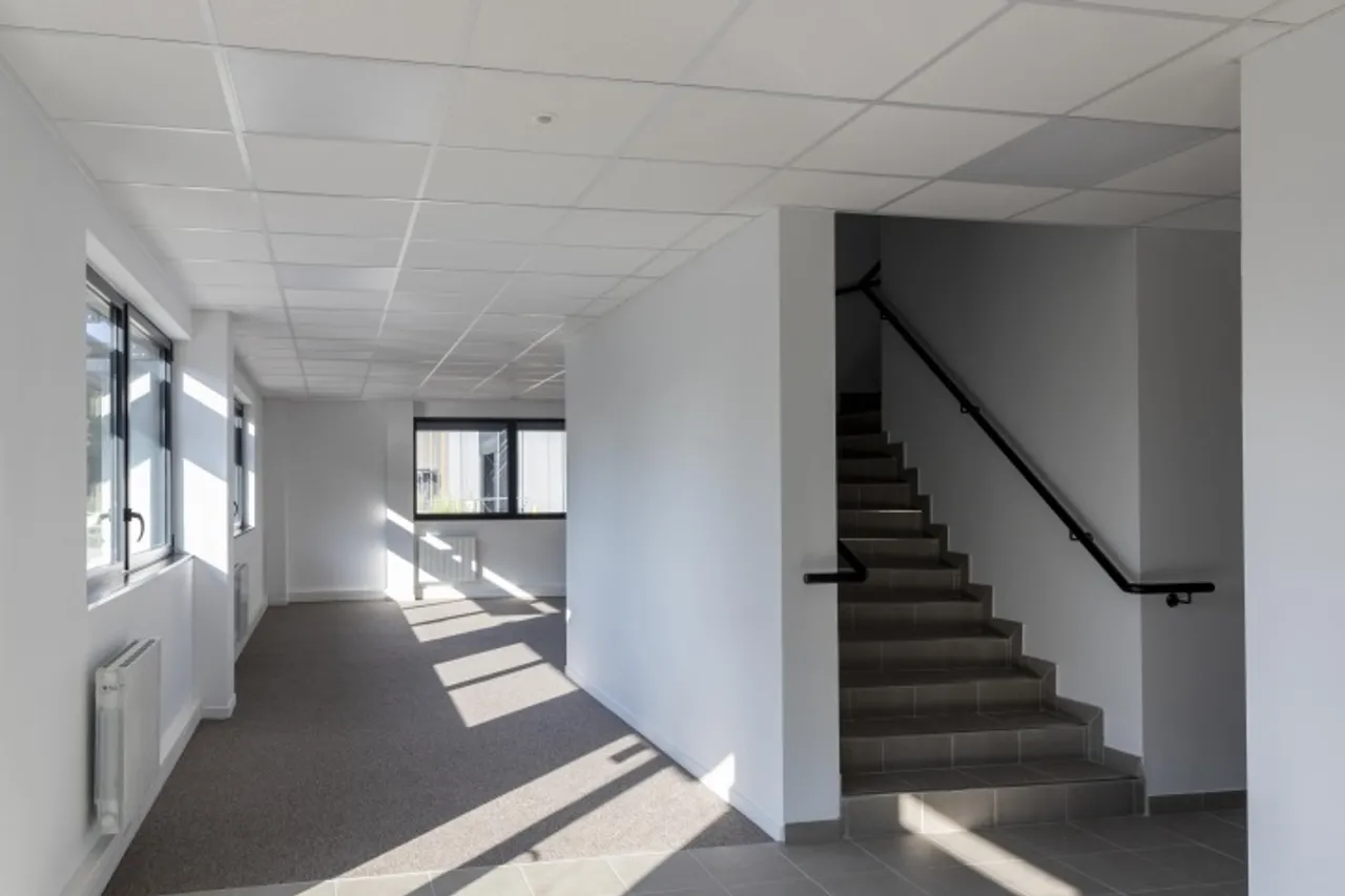 logistics - Activity Facility For Sale - gallery - 5