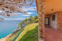 living - 131 m² house for sale in Sa Riera / Sa Tuna - gallery thumbnail - 7