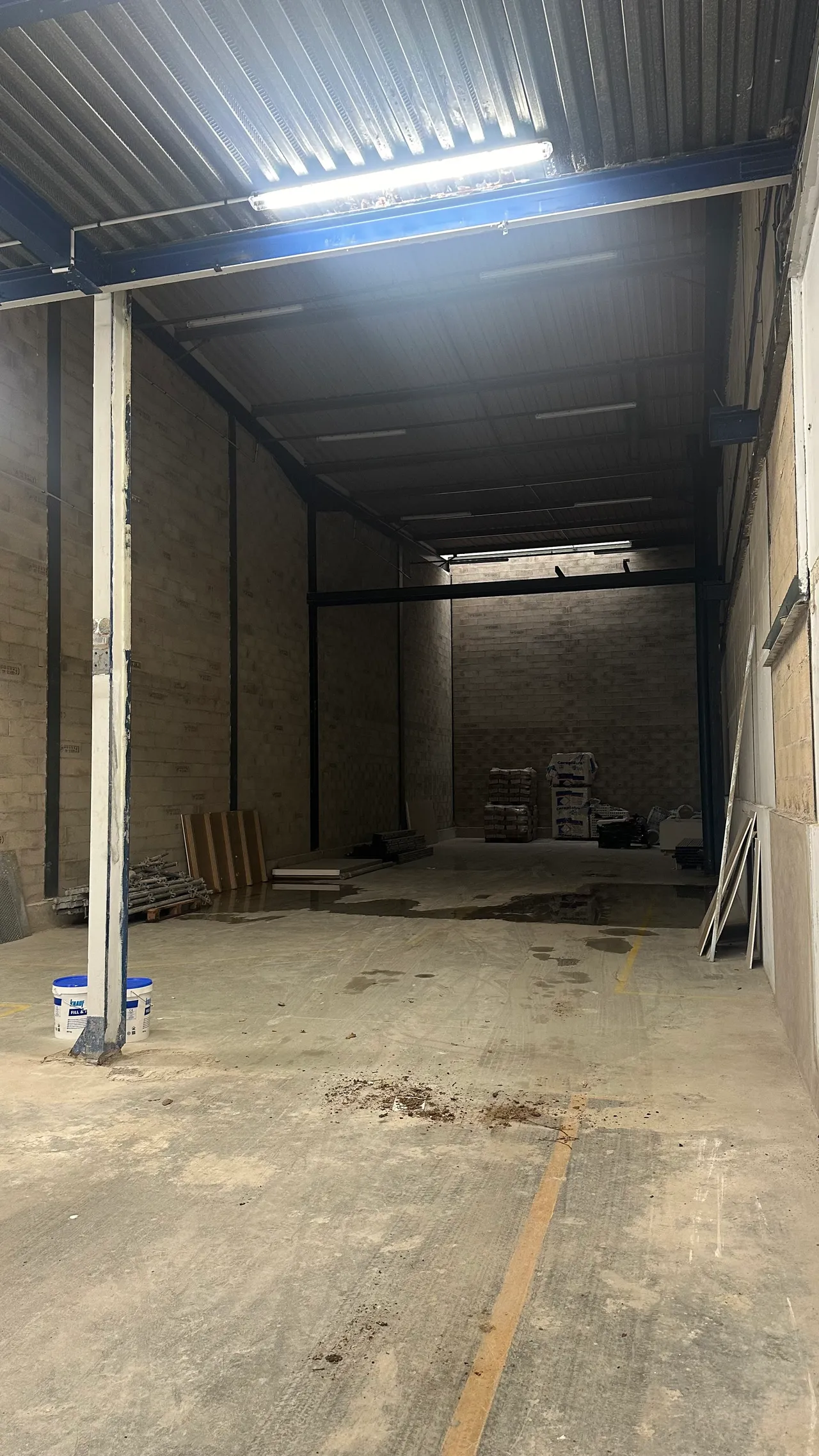 logistics - Light Industrial Premises / Offices For Rent - gallery - 3