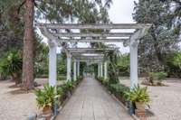 living - 757m² house / villa for sale in Valencia Region, Valencia - gallery thumbnail - 1