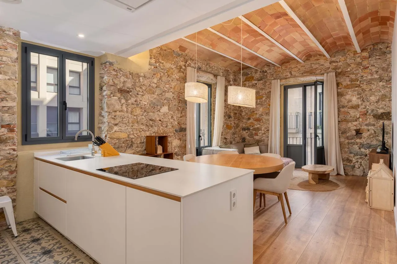living - Piso de 102m² en venta en Barri Vell, Girona - gallery - 2