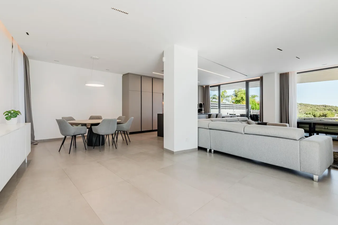 living - 588m² house / villa for sale in Valencia Region, Valencia - gallery - 9
