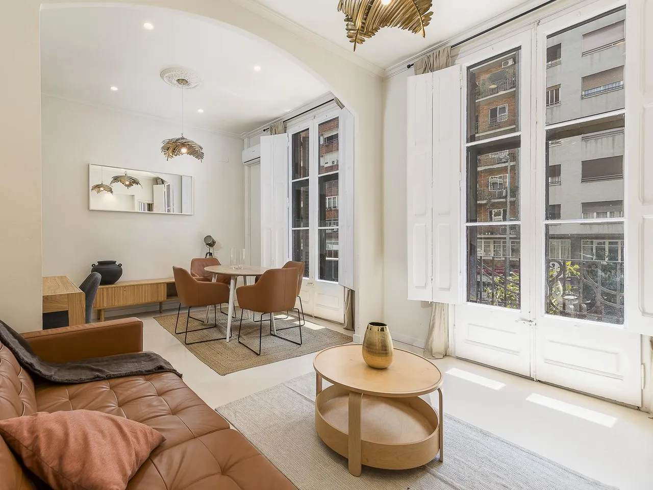 living - Piso de 83m² en venta en Eixample Derecho, Barcelona - gallery - 2