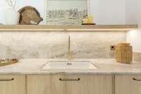 living - Piso de 200m² con 100m² terraza en venta en Eixample Derecho - gallery thumbnail - 4
