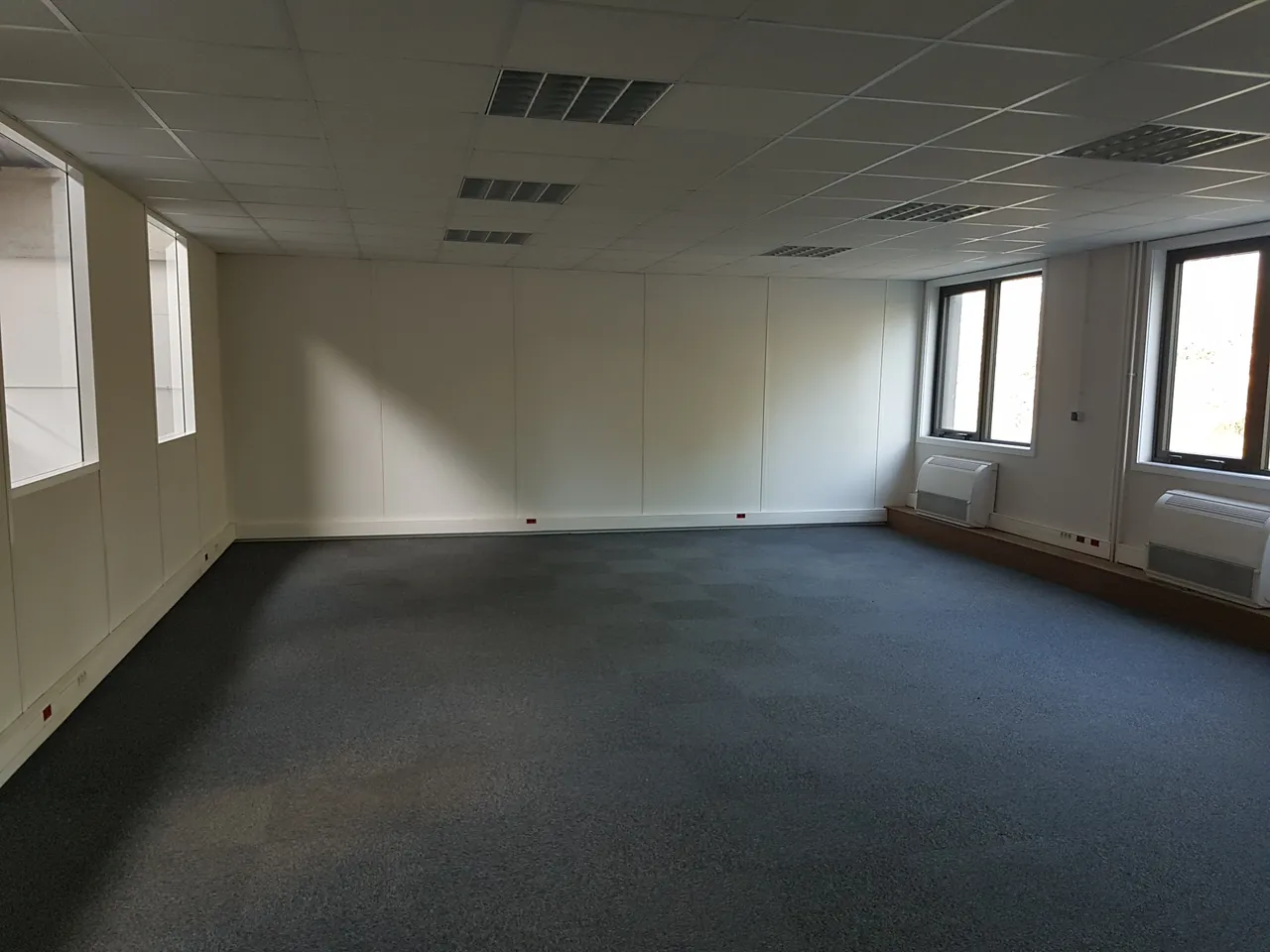 logistics - Activités / Bureaux À Louer - gallery - 10