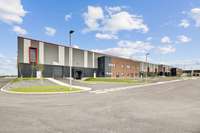 logistics - Light Industrial Premises / Offices For Rent - gallery thumbnail - 1