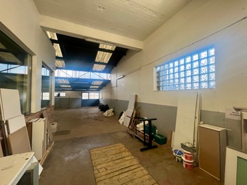 logistics - Activités / Bureaux À Vendre - featured