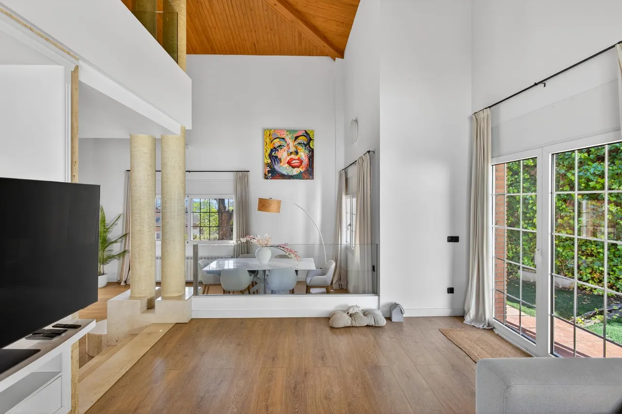 living - 560m² house / villa for sale in Argentona, Barcelona - gallery - 8