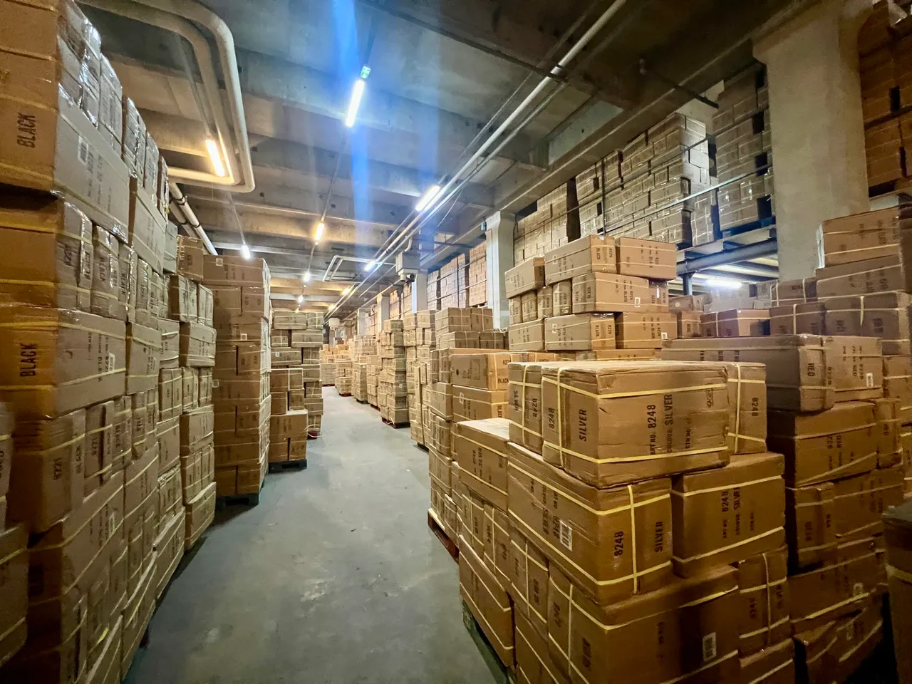 logistics - Light Industrial Premises / Offices For Rent - gallery - 2