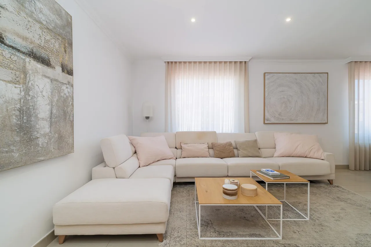 living - 112m² apartment for sale in Eixample Left, Barcelona - gallery - 2
