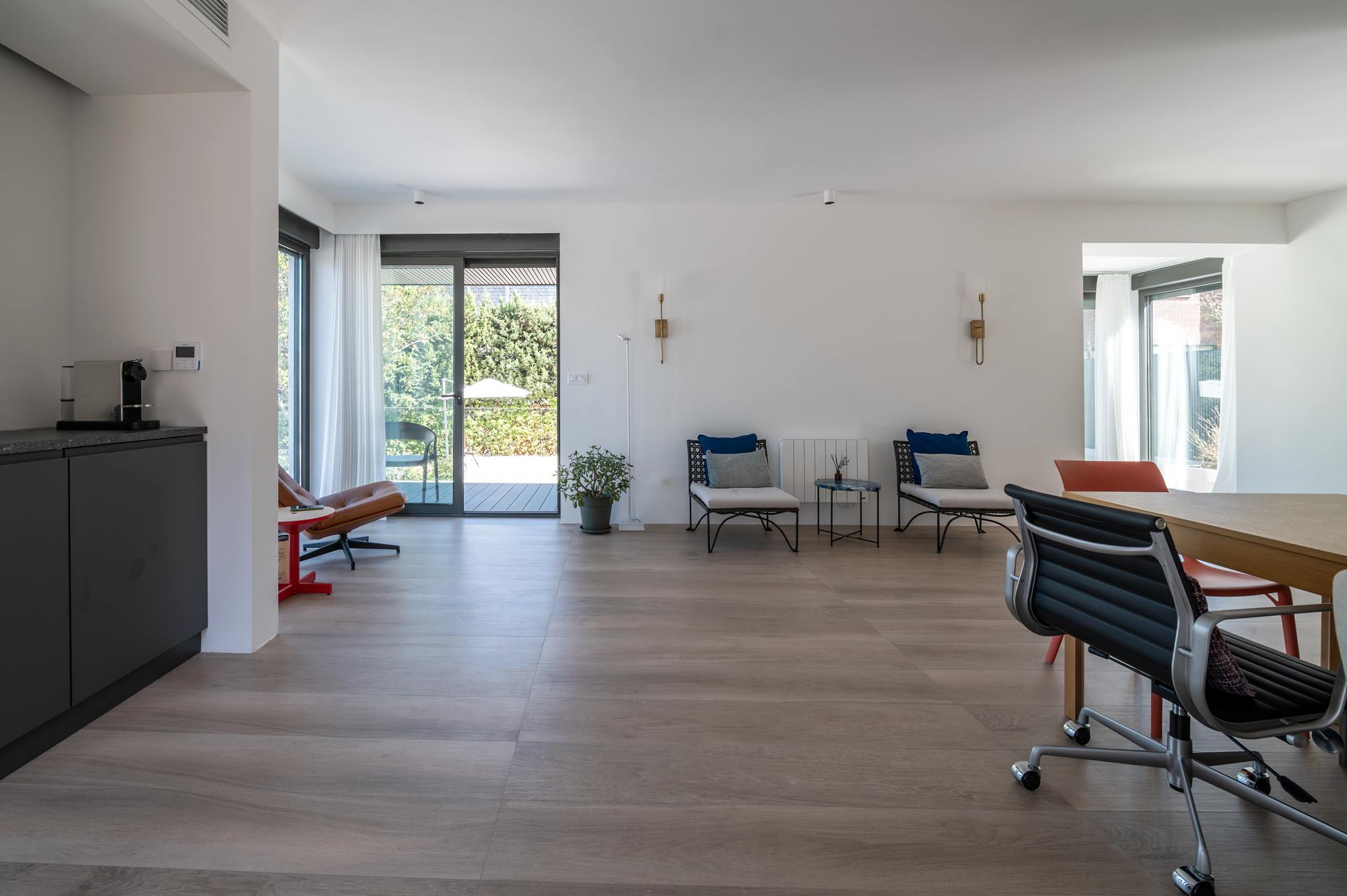 living - 243m² house / villa with 9m² terrace for sale in El Soto de la Moraleja - gallery - 7