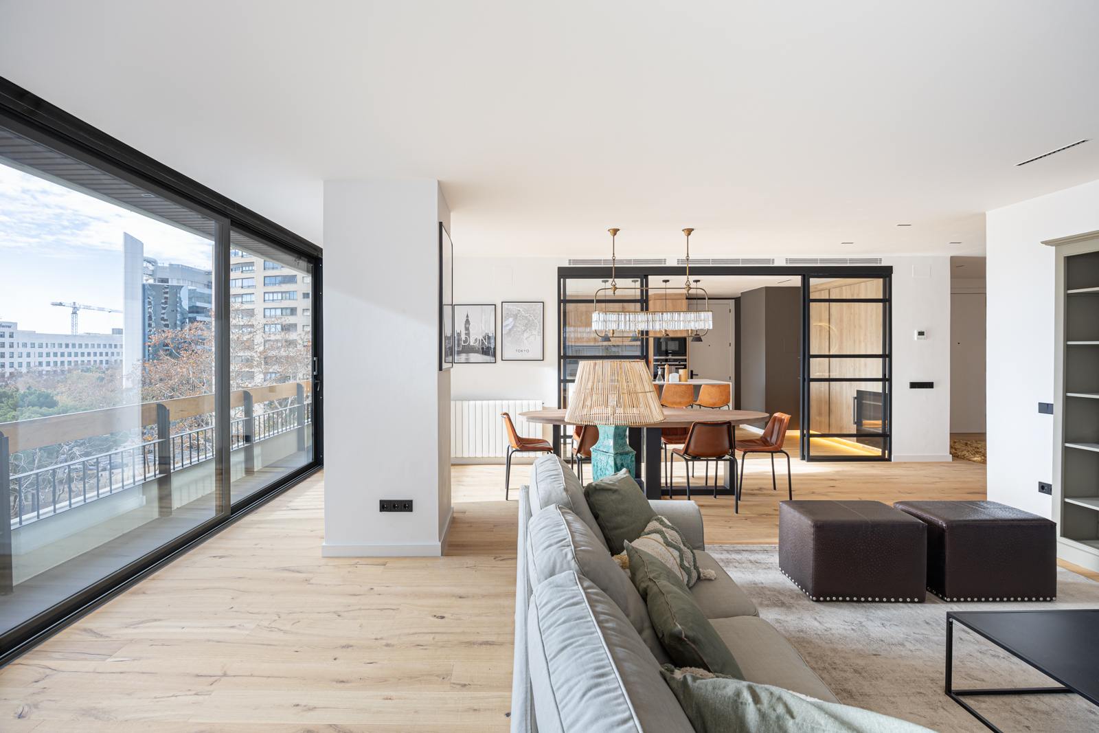 living - 210m² apartment with 20m² terrace for sale in Turó Park - gallery thumbnail - 4