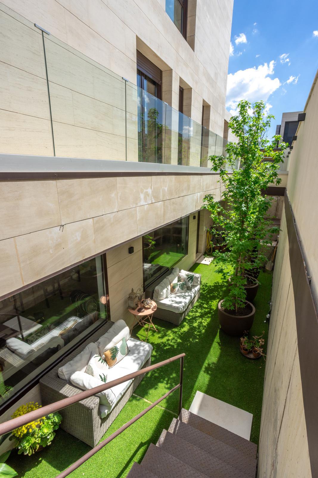 living - Casa rural de 550m² en alquiler en Majadahonda, Madrid - gallery - 10