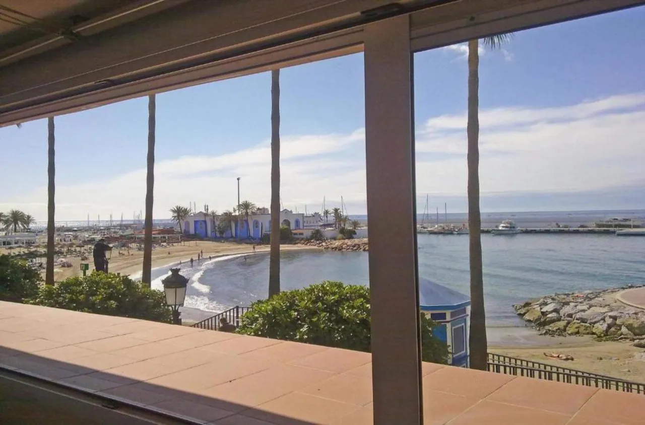 living - 253m² penthouse with 102m² terrace for sale in Golden Mile - gallery - 2