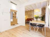 living - 76m² apartment for sale in Gótico, Barcelona - gallery thumbnail - 9