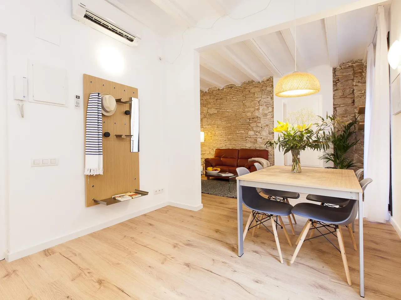 living - Piso de 76m² en venta en Gótico, Barcelona - gallery - 9