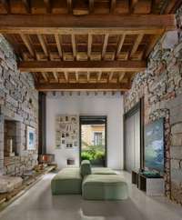 living - Piso de 133m² en venta en Barri Vell, Girona - gallery thumbnail - 1