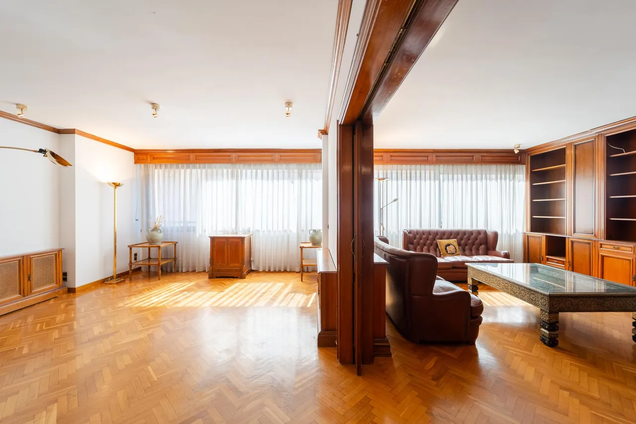living - Piso de 352m² en venta en Sant Francesc, Valencia - gallery - 4