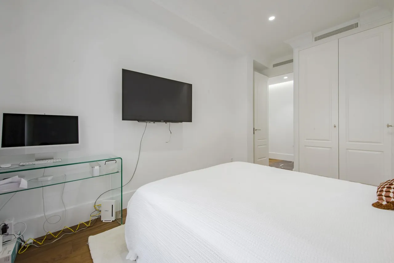 living - 150m² apartment for rent in Castellana, Madrid - gallery - 8