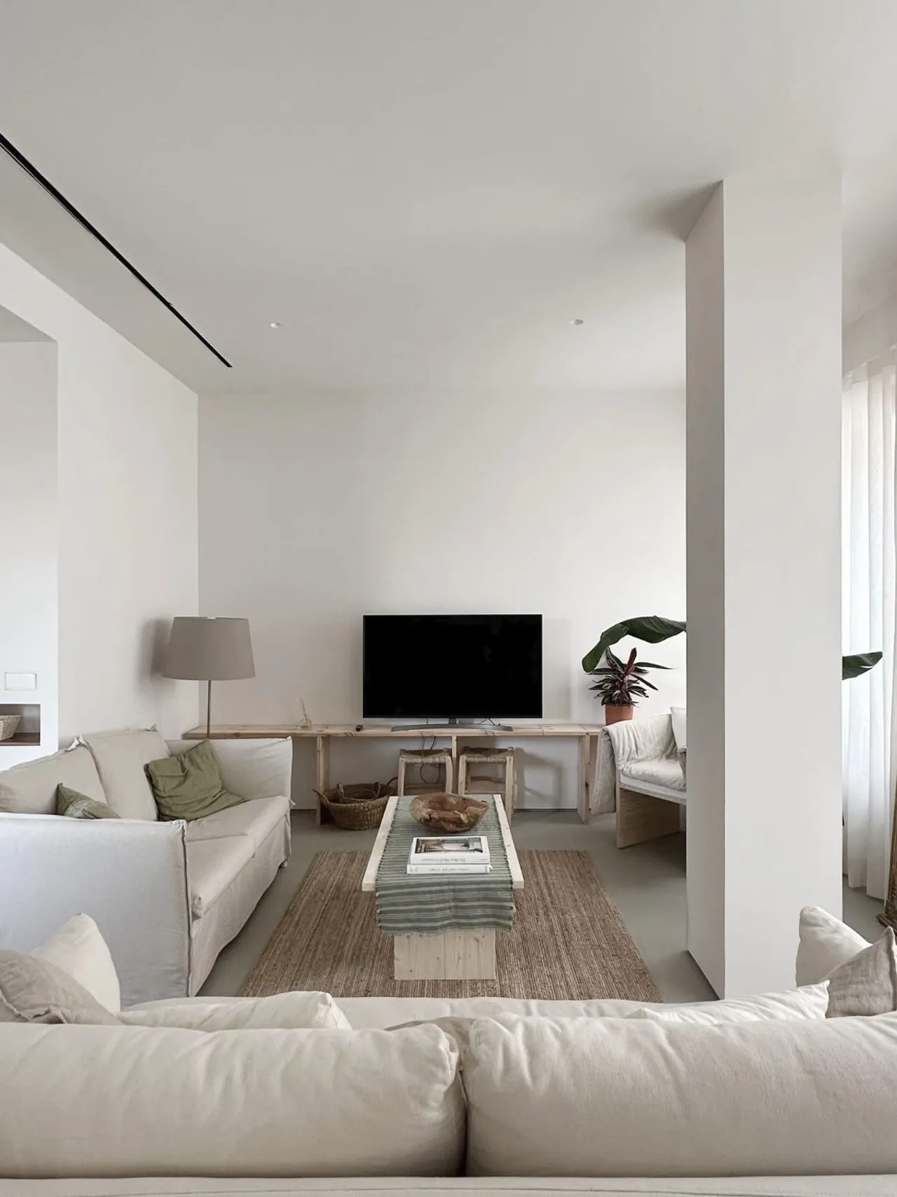 living - 128m² apartment for rent in Ruzafa, Valencia - gallery - 2