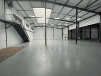 logistics - Activités / Bureaux À Louer - gallery thumbnail - 3