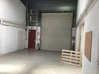 logistics - Activités / Bureaux À Louer - gallery thumbnail - 2