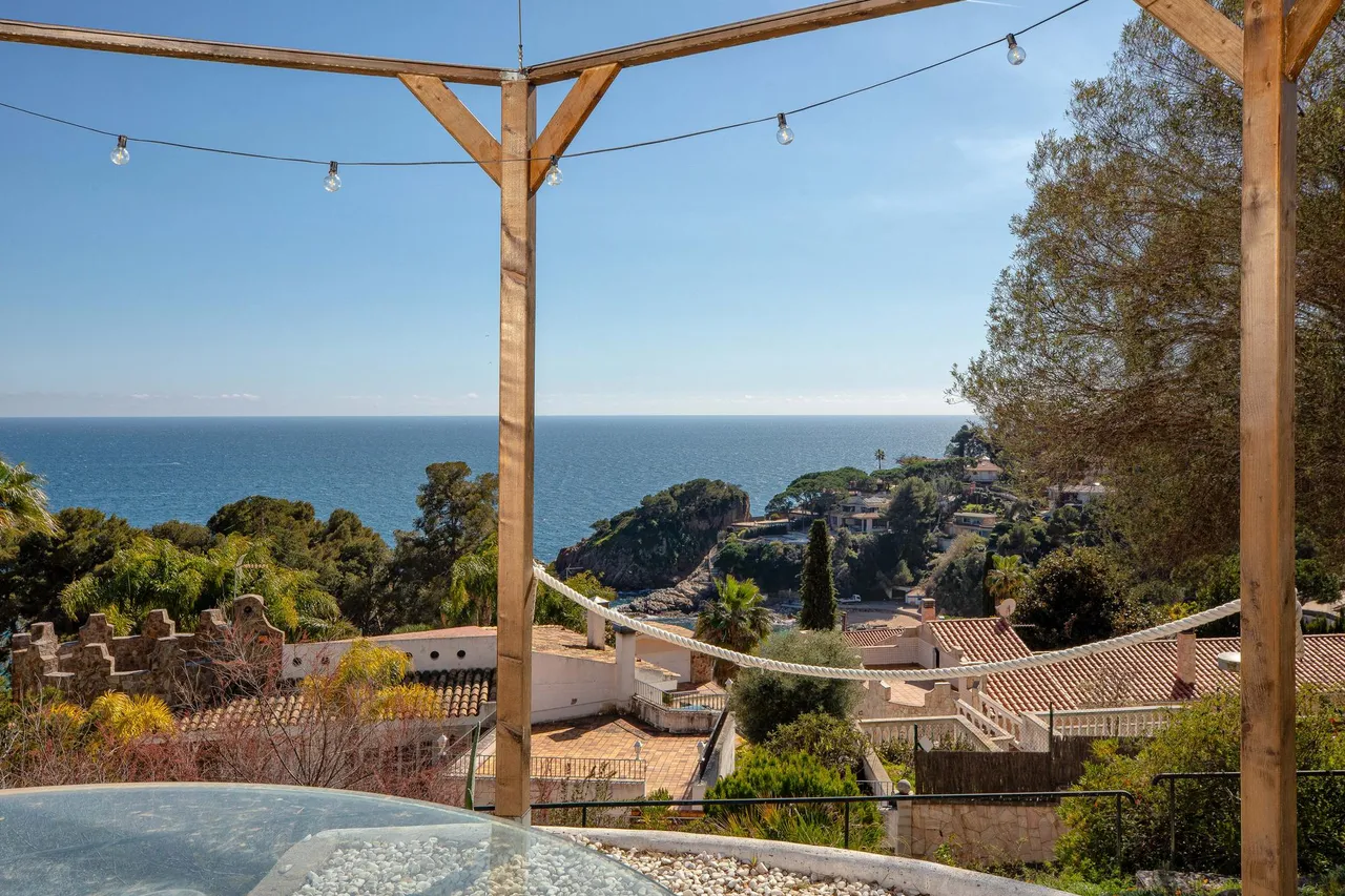 living - 804m² plot for sale in Blanes, Costa Brava - gallery - 3