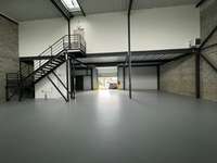 logistics - Activités / Bureaux À Louer - gallery thumbnail - 4