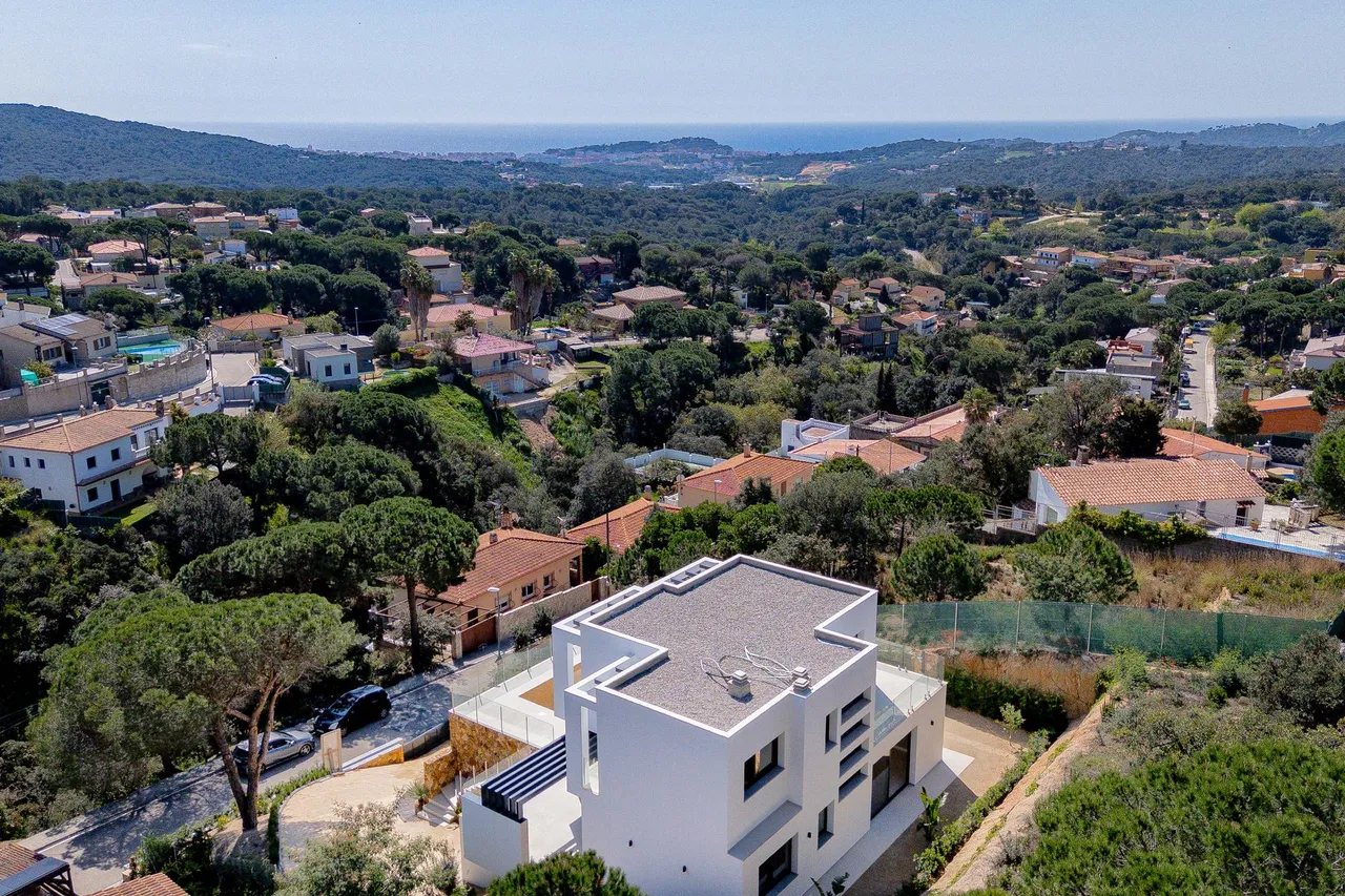 living - 260m² house / villa for sale in Lloret de Mar, Costa Brava - gallery - 2