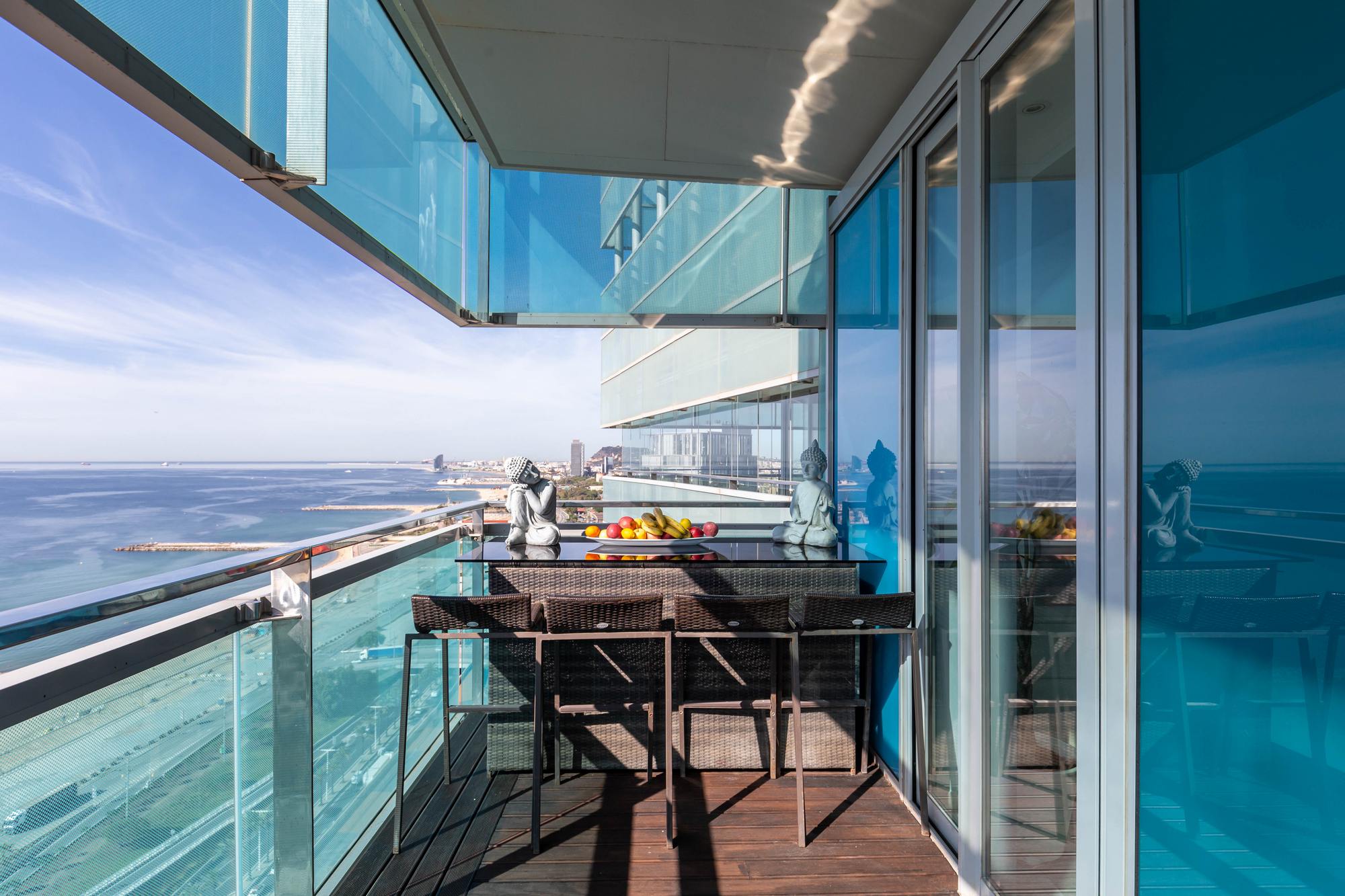 living - Piso de 123m² con 63m² terraza en venta en Diagonal Mar - gallery - 2