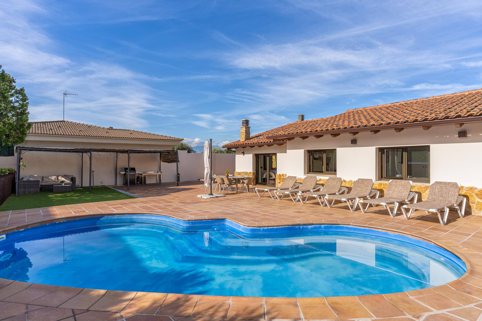 living - 150m² house / villa for sale in La Selva, Girona - gallery thumbnail - 8