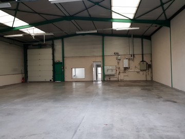 logistics - Activités / Bureaux À Louer - featured