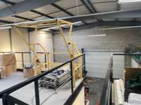 logistics - Activités / Bureaux À Louer - gallery thumbnail - 7