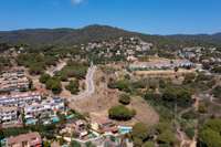 living - 2,067m² plot for sale in Premià de Dalt, Barcelona - gallery thumbnail - 7
