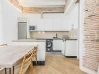 living - 95m² apartment for sale in Eixample Right, Barcelona - gallery thumbnail - 4