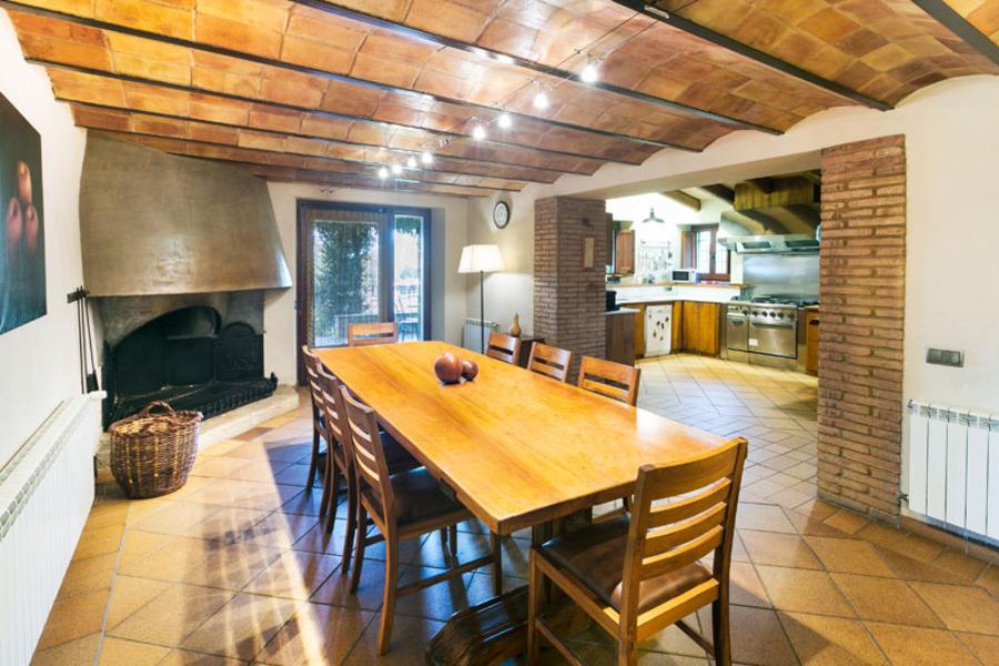 living - Casa rural de 784m² en venta en La Selva, Girona - gallery thumbnail - 7