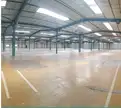 logistics - Entrepôt / Bureaux À Louer - gallery thumbnail - 2