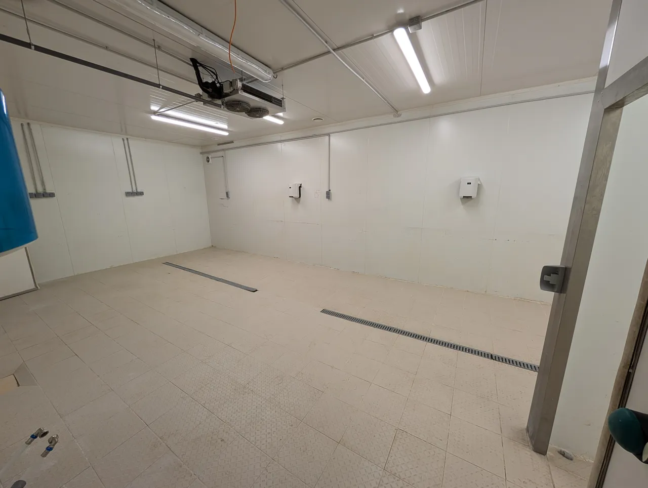 logistics - Warehouse / Offices For Rent - gallery - 10