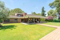 living - 392m² house / villa for sale in Godella / Rocafort - gallery thumbnail - 4