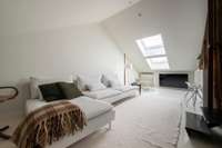 living - Piso de 95m² en venta en Bellas Vistas, Madrid - gallery thumbnail - 9