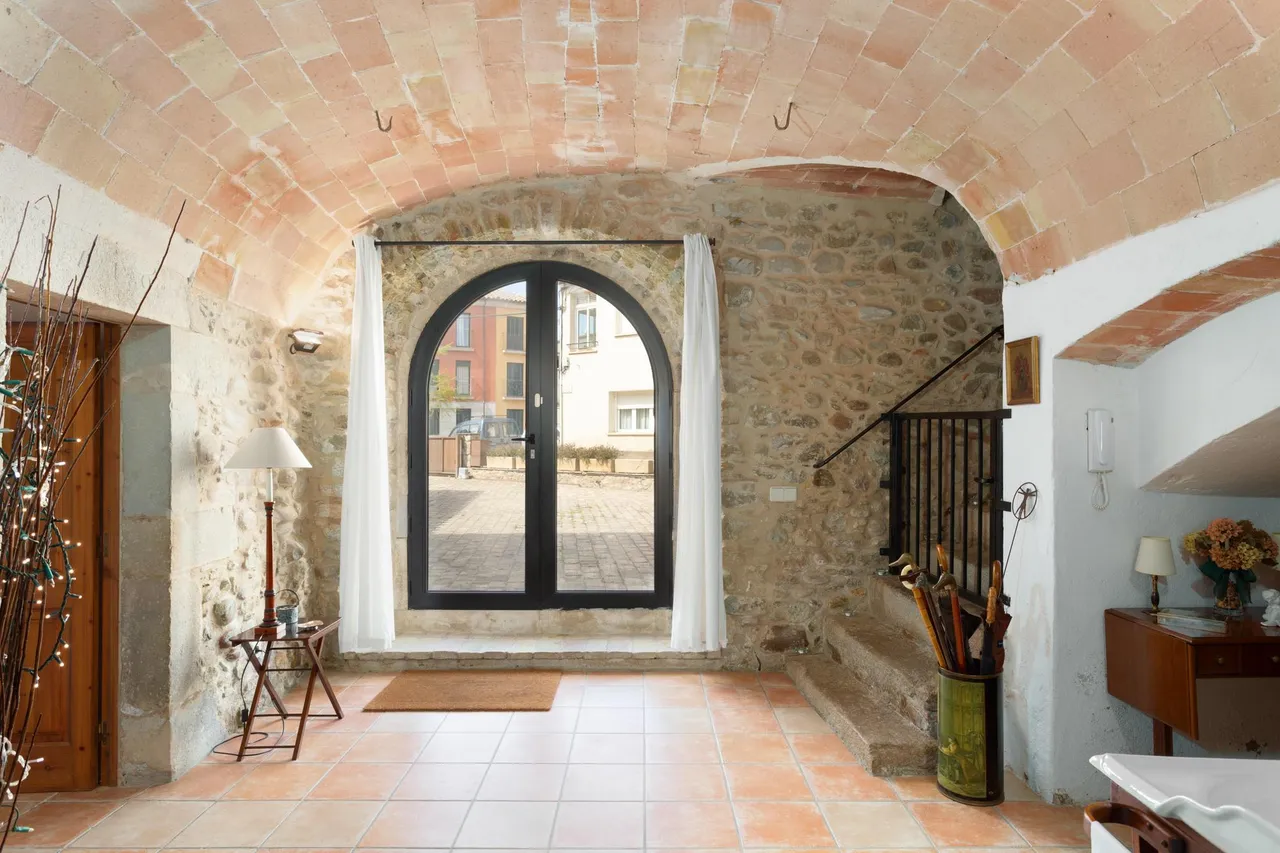 living - 696m² house / villa for sale in El Gironés, Girona - gallery - 6