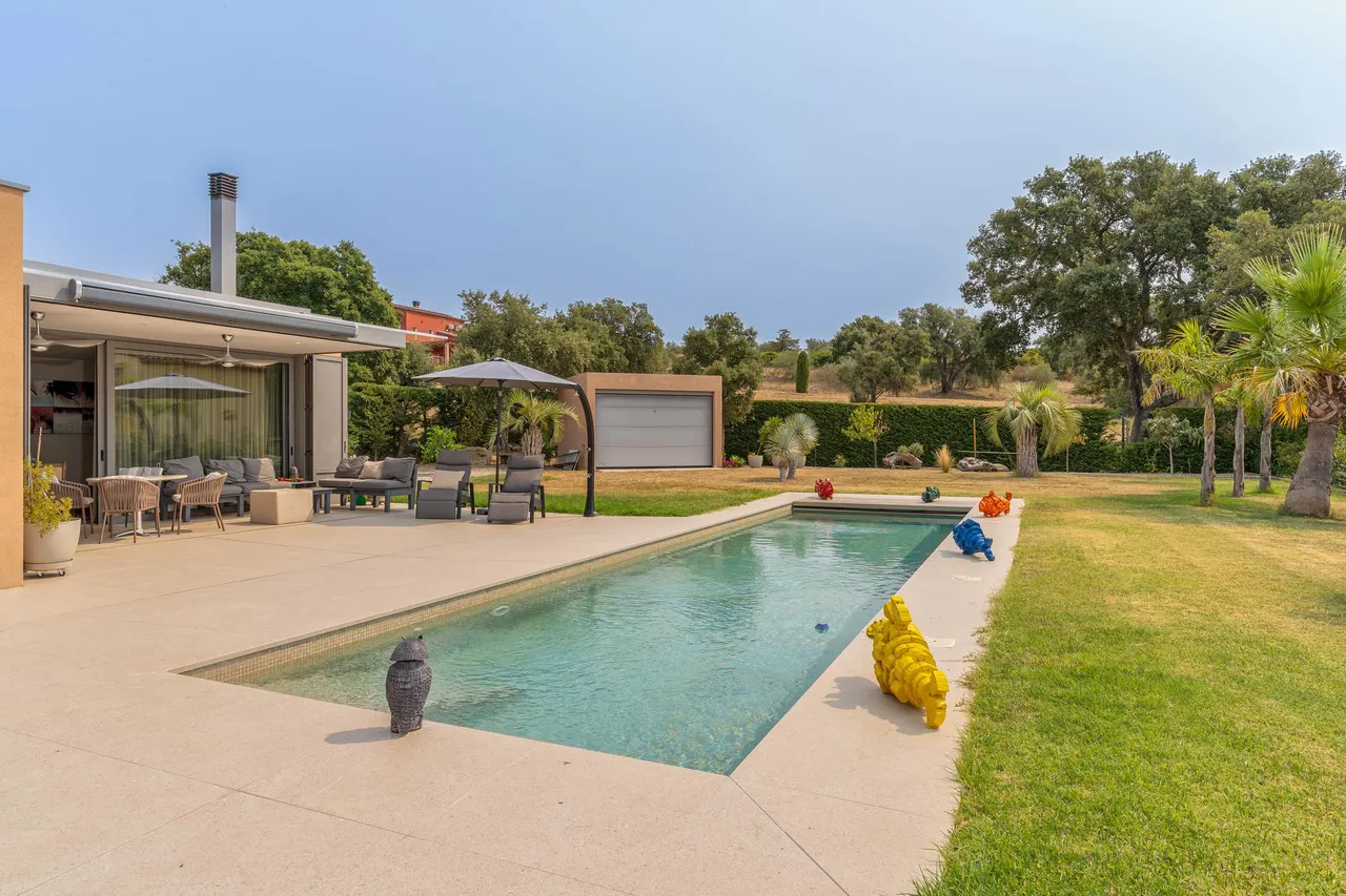 living - 330m² house / villa for sale in Alt Empordà, Girona - gallery - 5