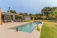 living - 330m² house / villa for sale in Alt Empordà, Girona - gallery thumbnail - 5