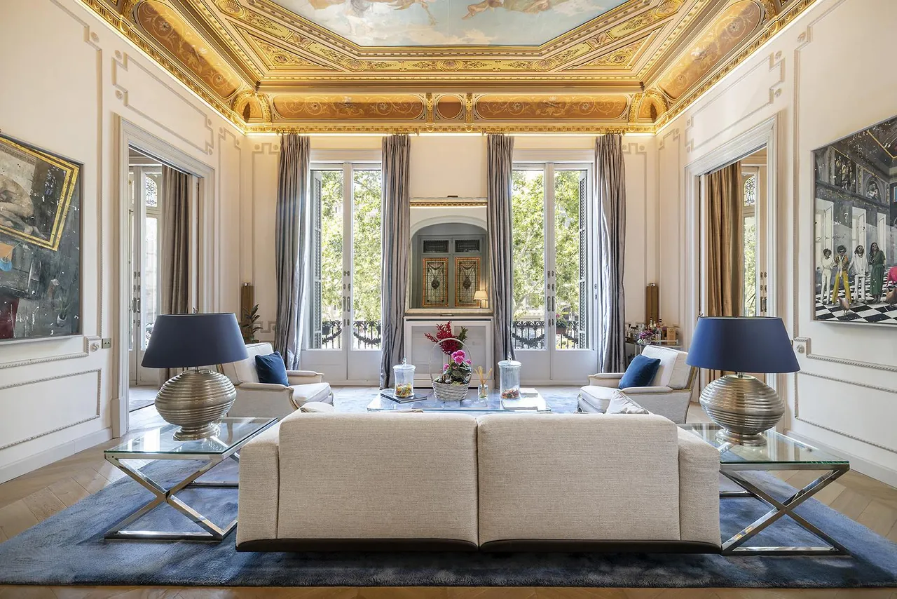 living - Piso de 409m² con 264m² terraza en venta en Eixample Derecho - gallery - 2