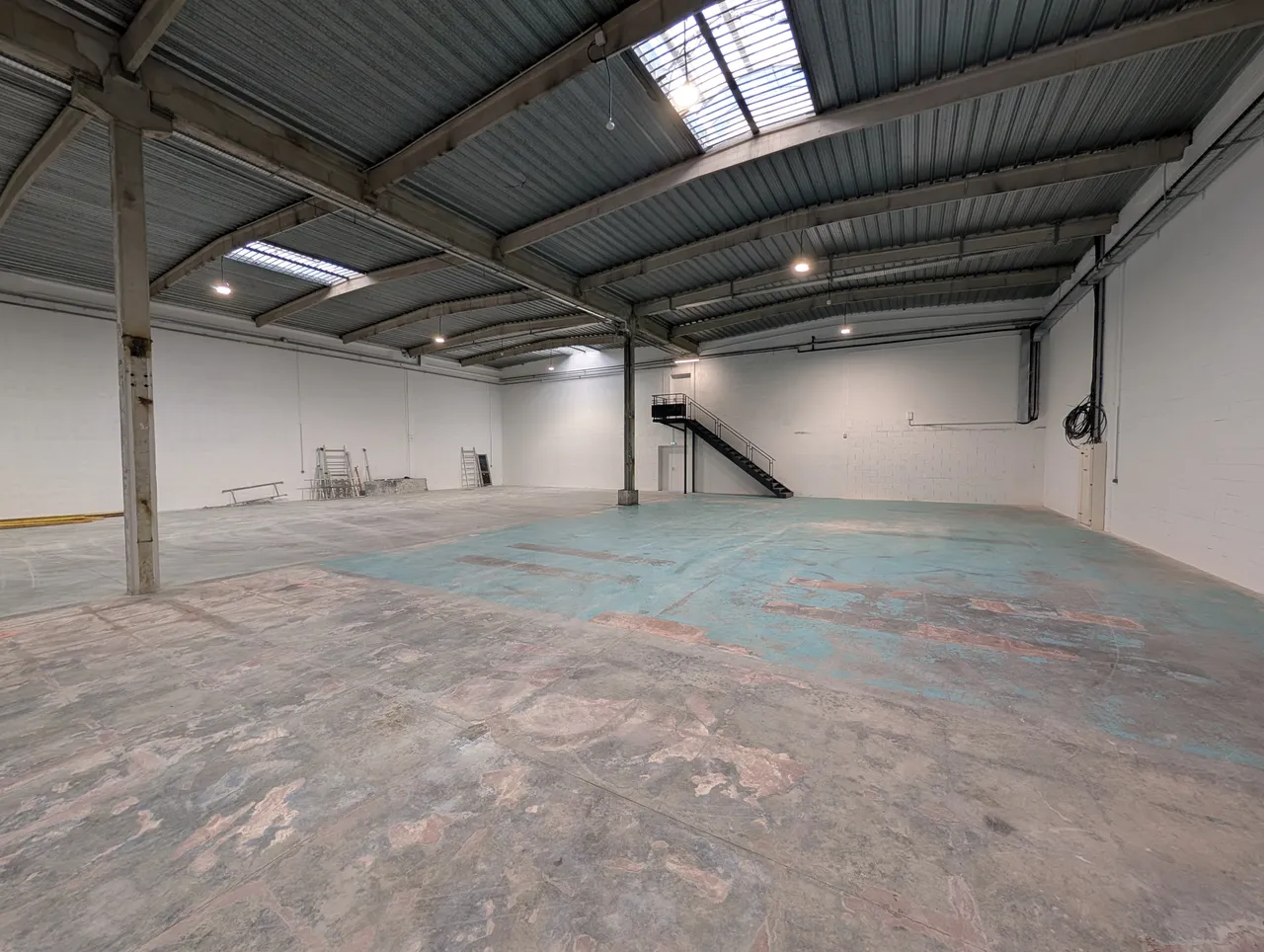 logistics - Activités / Bureaux À Louer - gallery - 9
