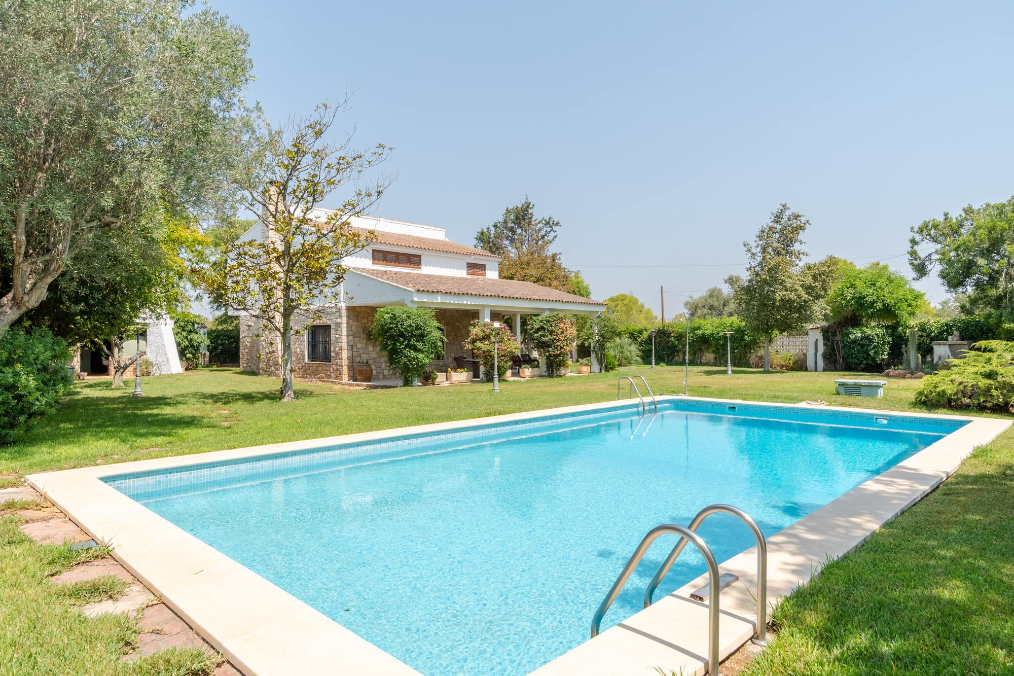 living - Casa / villa de 344m² con 3,000m² de jardín en venta en Godella / Rocafort - gallery thumbnail - 2